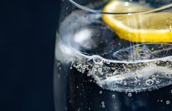 Jak wymienić nabój do SodaStream? wymiana naboju do SodaStream